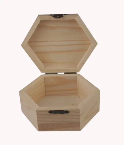 Fa doboz hatszög alapú