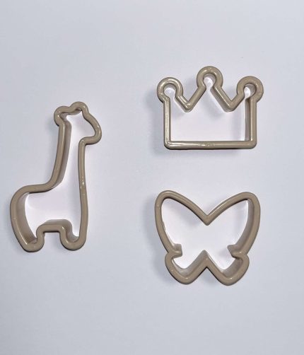 Kiszúró formák - zsiráf, korona, pillangó 4-5 cm